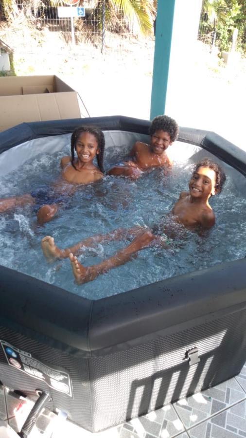 La Kay'Loulou Avec Spa Et Piscine Saint-Pierre Kültér fotó